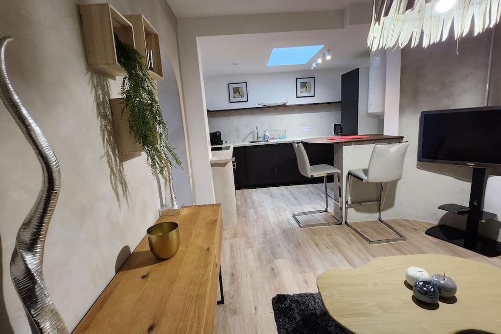 La Taniere Lens Est Apartment Sallaumines ภายนอก รูปภาพ
